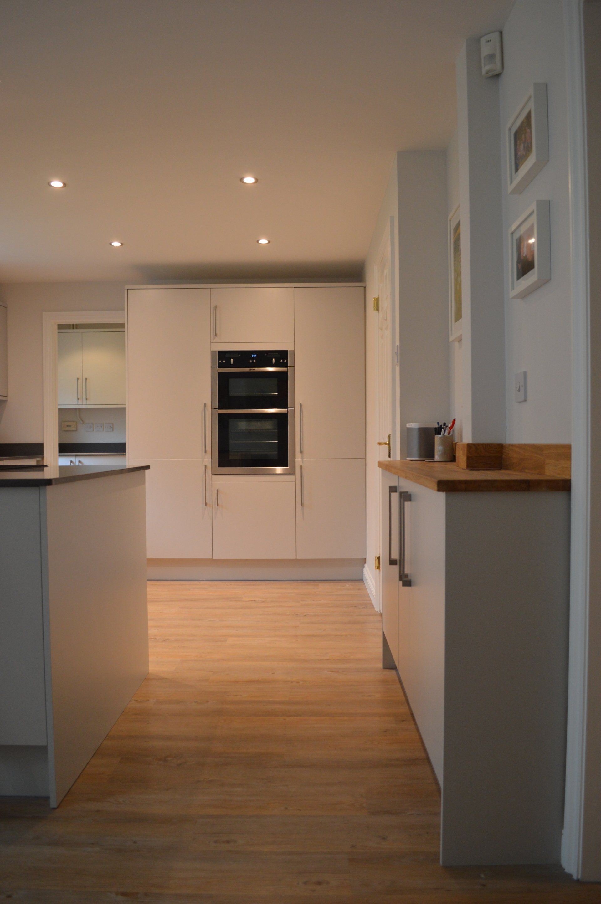 Simple, modern, light grey kitchen for James Ladds, Thatcham, in 2017