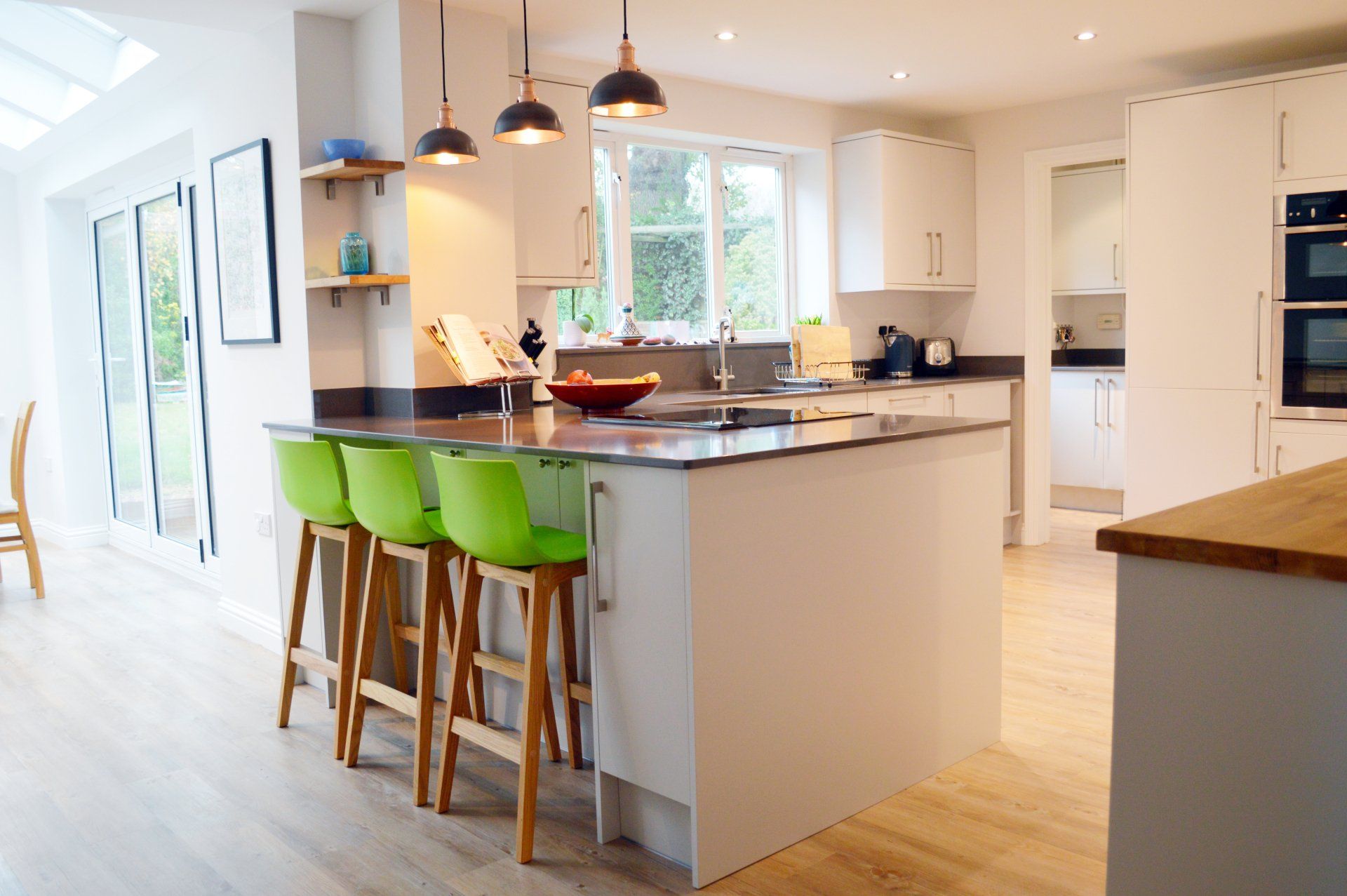 Simple, modern, light grey kitchen for James Ladds, Thatcham, in 2017