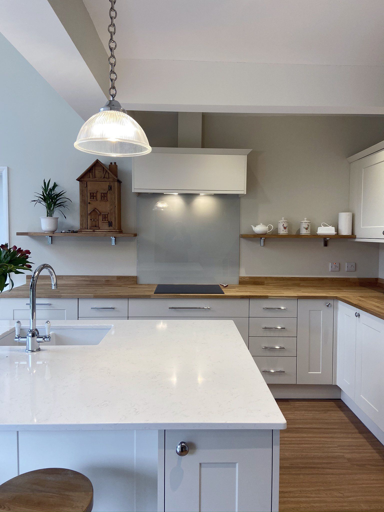 Contemporary, light, cream shaker kitchen for Scarlett Baker in Leamington Spa, 2019