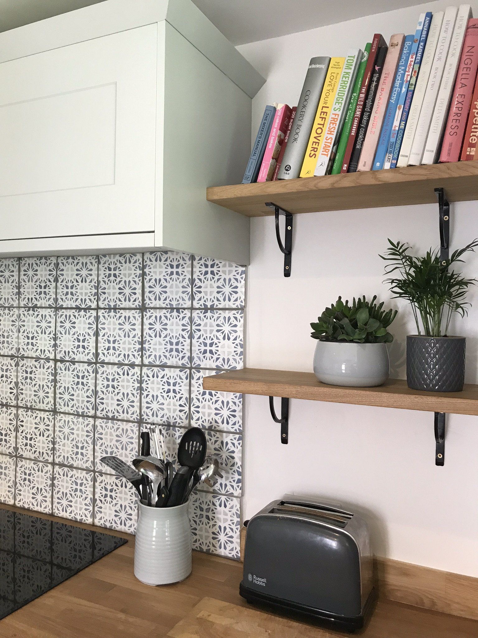 Modern kitchen with accent shelves