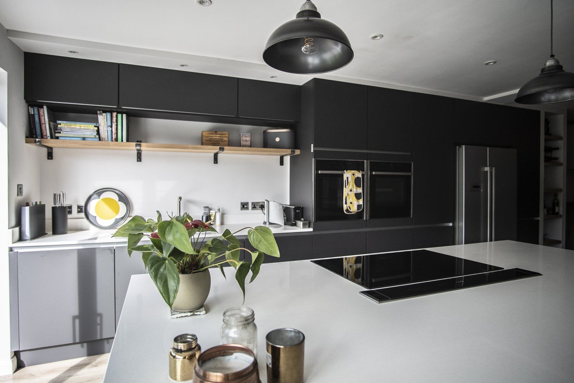 Modern concrete & charcoal family kitchen for Nicki Bennet, Newbury, in 2017