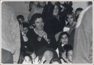 foto di gruppo durante un corso di teatro