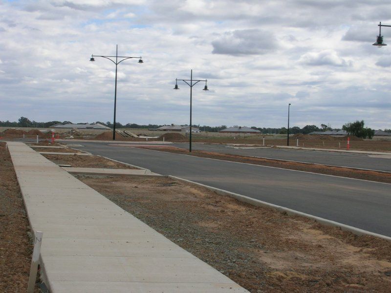 Driveway and Walkpath in Sanctuary Park — Mawson Constructions in Kialla, VIC