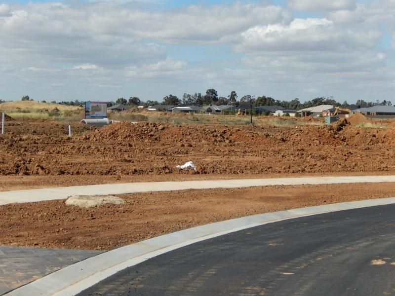 Kialla Lakes Estate On Going Construction — Mawson Constructions in Kialla, VIC