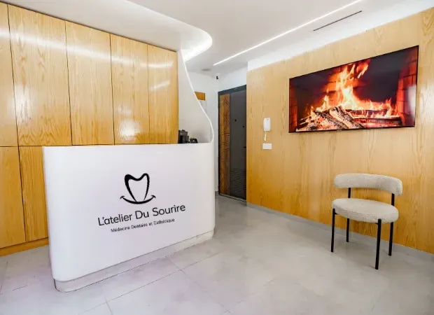 Cabinet dentaire L'Atelier du Sourire à Guéliz, Marrakech – Dr Belgmair Omar et ses assistantes