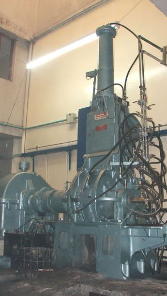 Una máquina grande con la palabra bosch