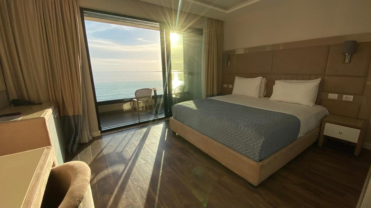 hotels in durres