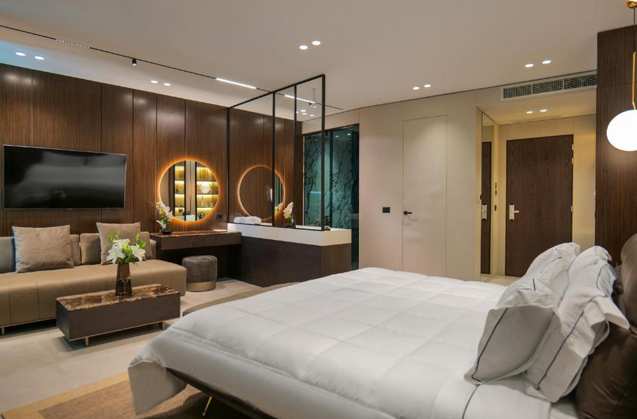 Suite With Private Pool