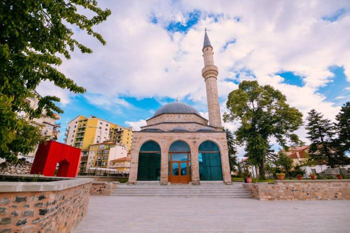 Visit the amazing Mirahori Mosque