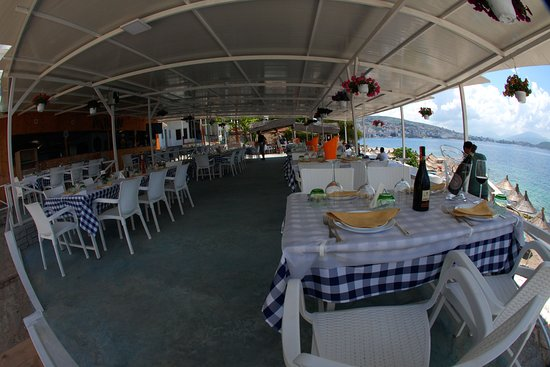 LA PETITE, Sarande - Comentários de Restaurantes, Fotos & Número de Telefone