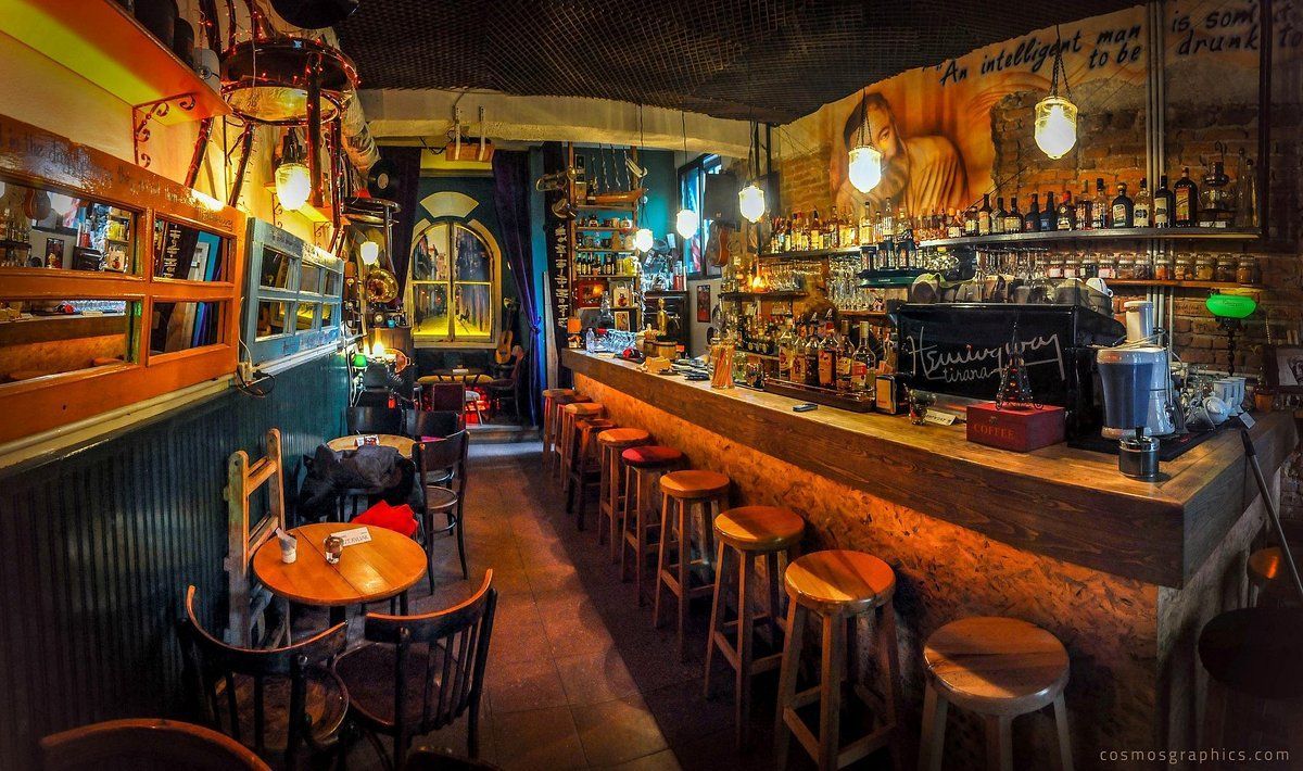 Bar in Tirana