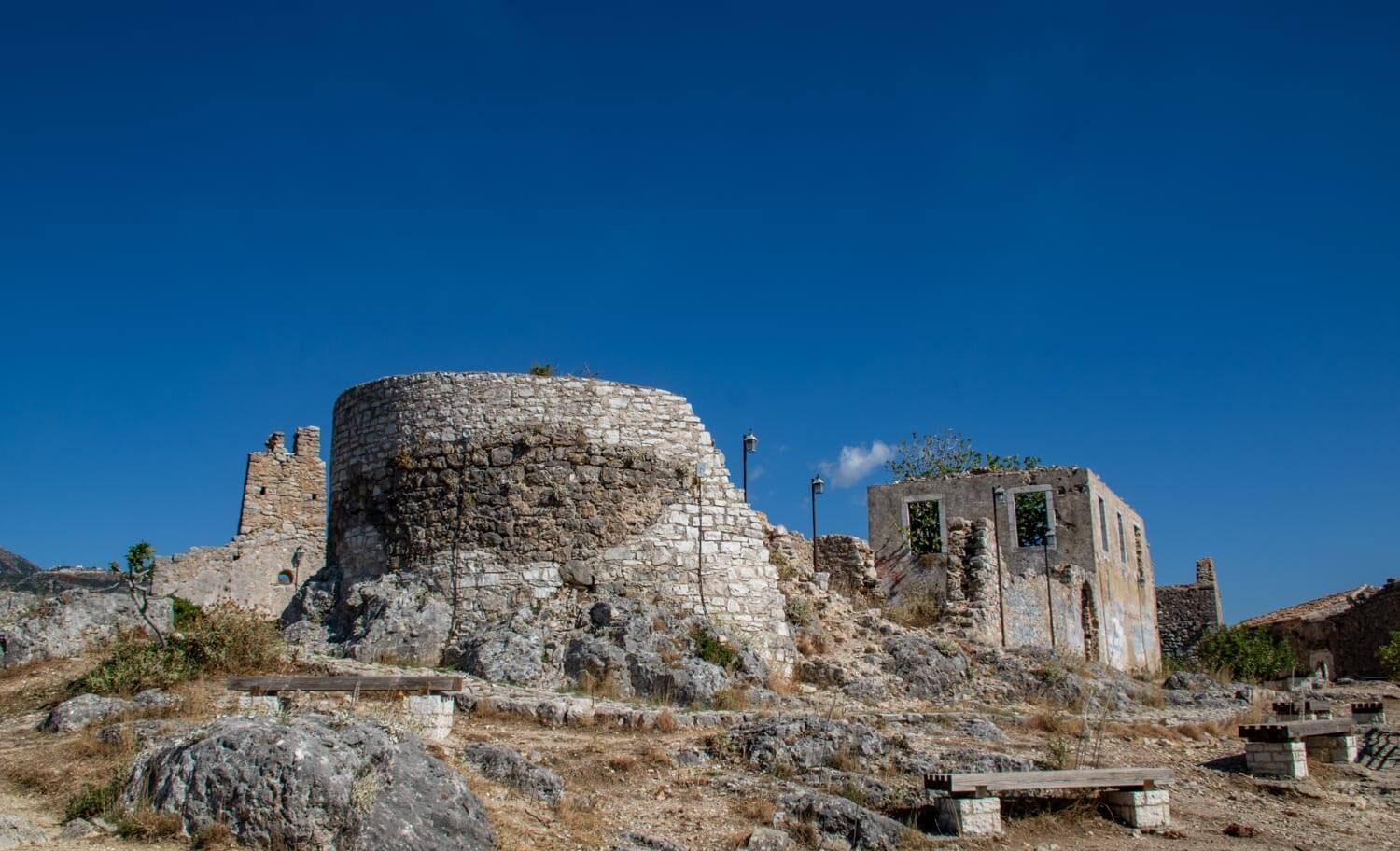 Visit the Himare Castle
