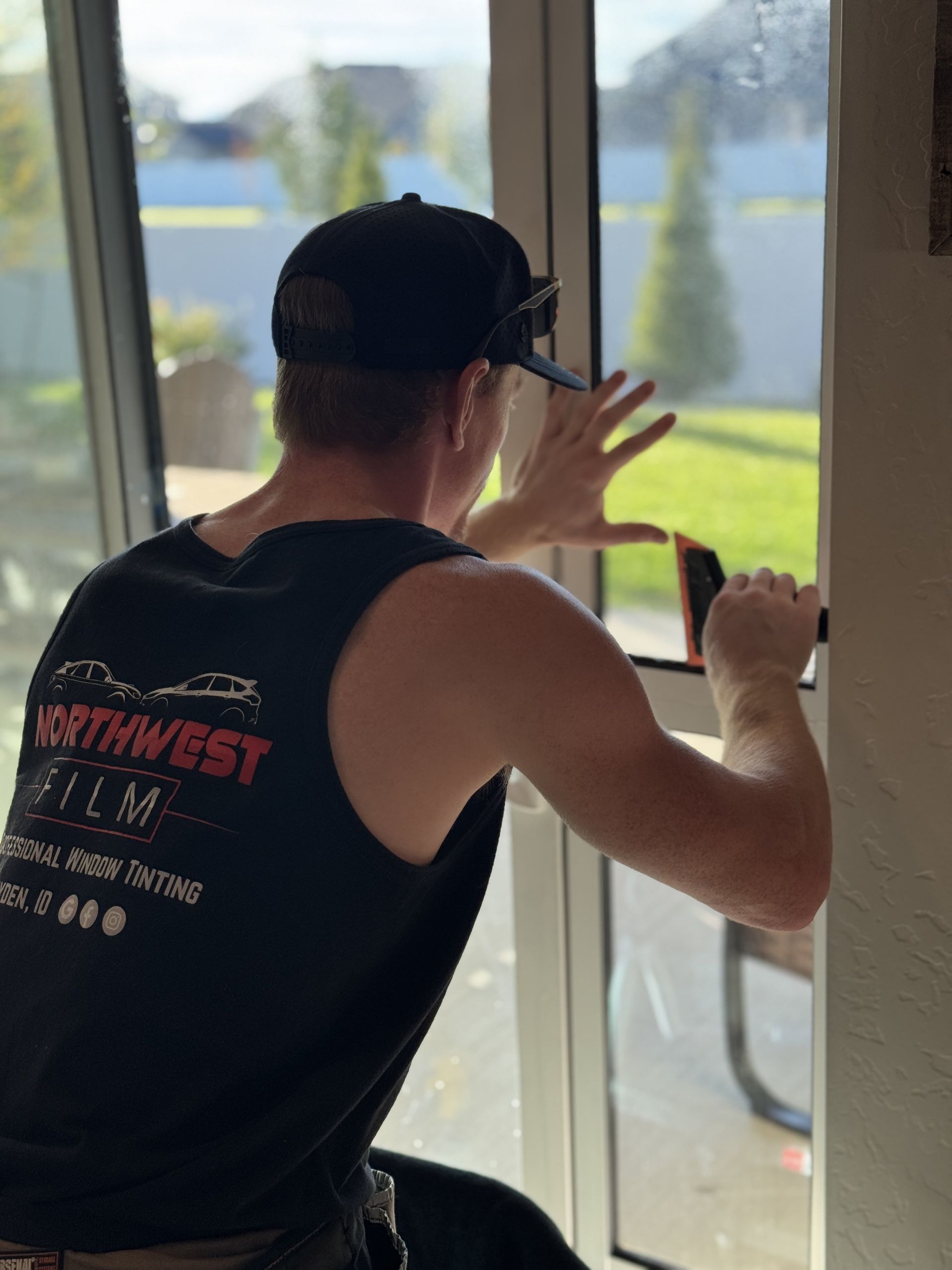 Glanzen Window Tint Installer