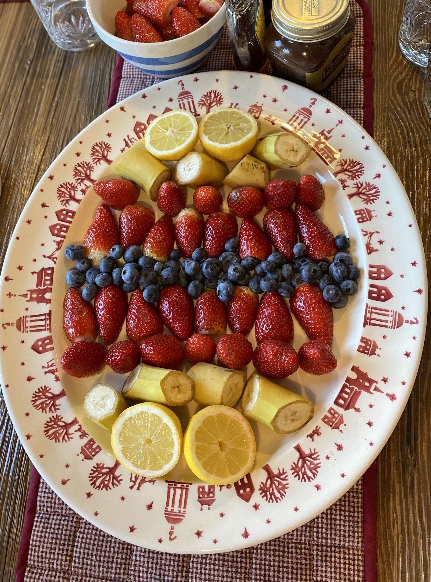 Chalet Marmotte - Fruit for Pancakes!