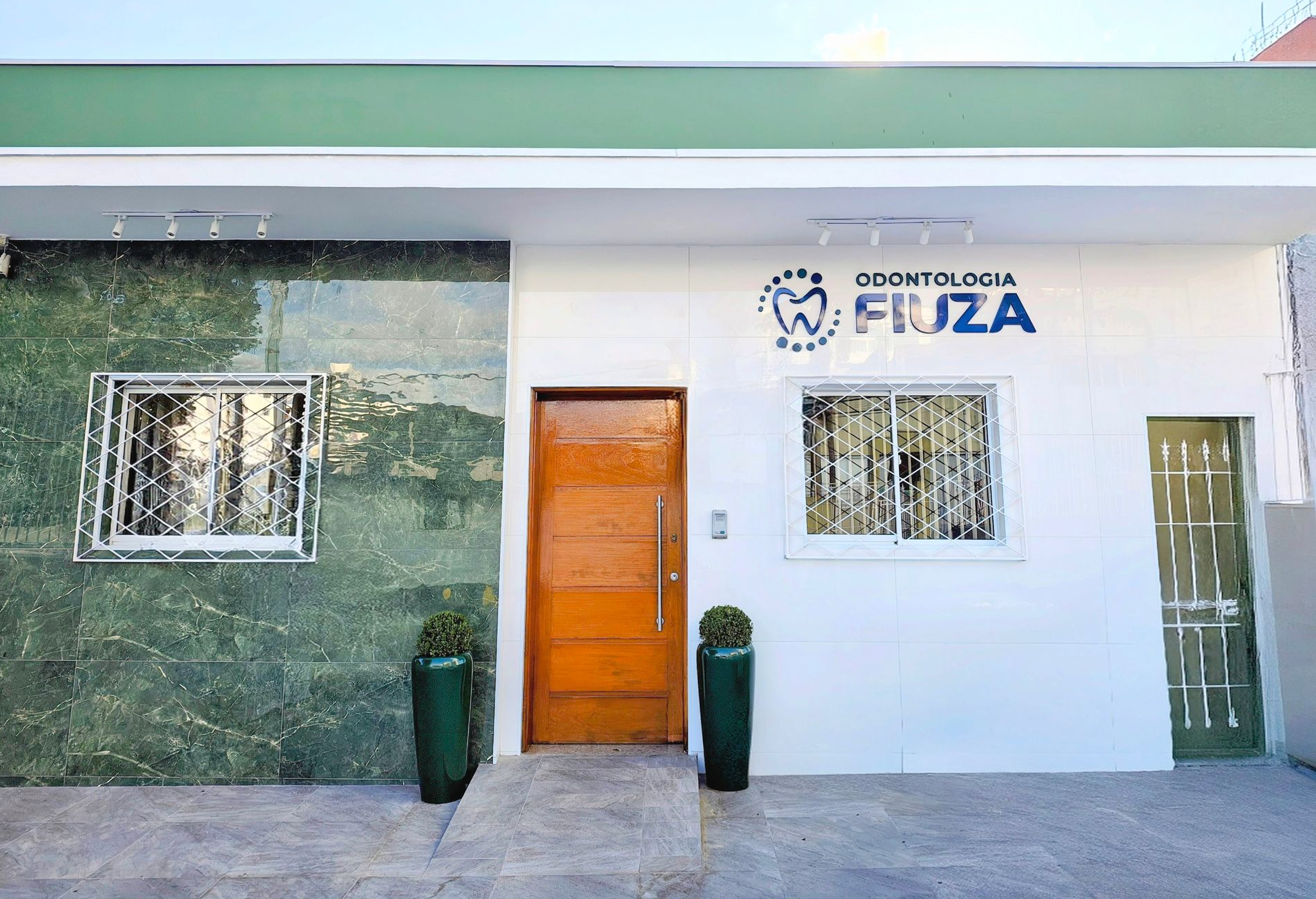 Fachada Odontologia Fiuza 