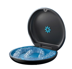 Alinhadores transparentes Invisalign ortodontia sem metal ou braquetes retira p comer e higienizar Alinhadores transparentes Invisalign