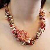 Venetian Coral & Pearl Neck