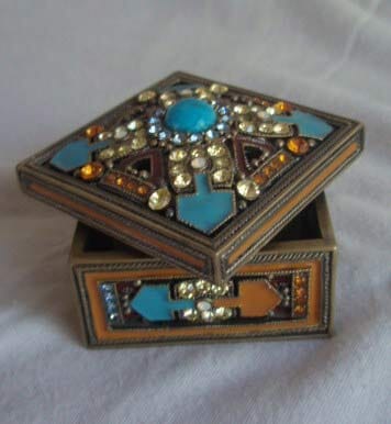 Square-Light-Blue-Box