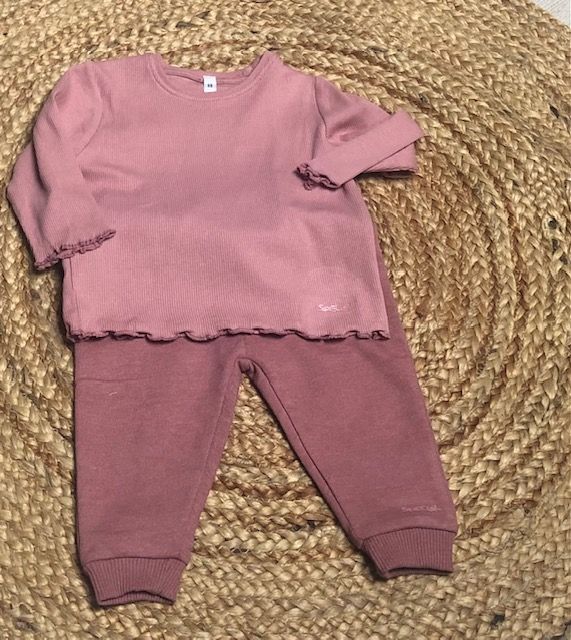 Meisjes Joggingbroekje met bijpassend rib truitje maat 68