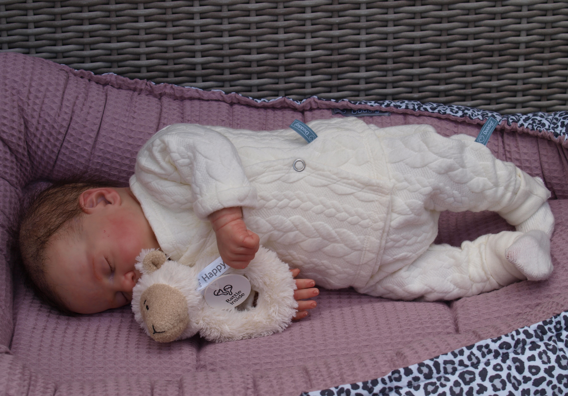 Roomwit babypakje, baby winter pakje met kabel