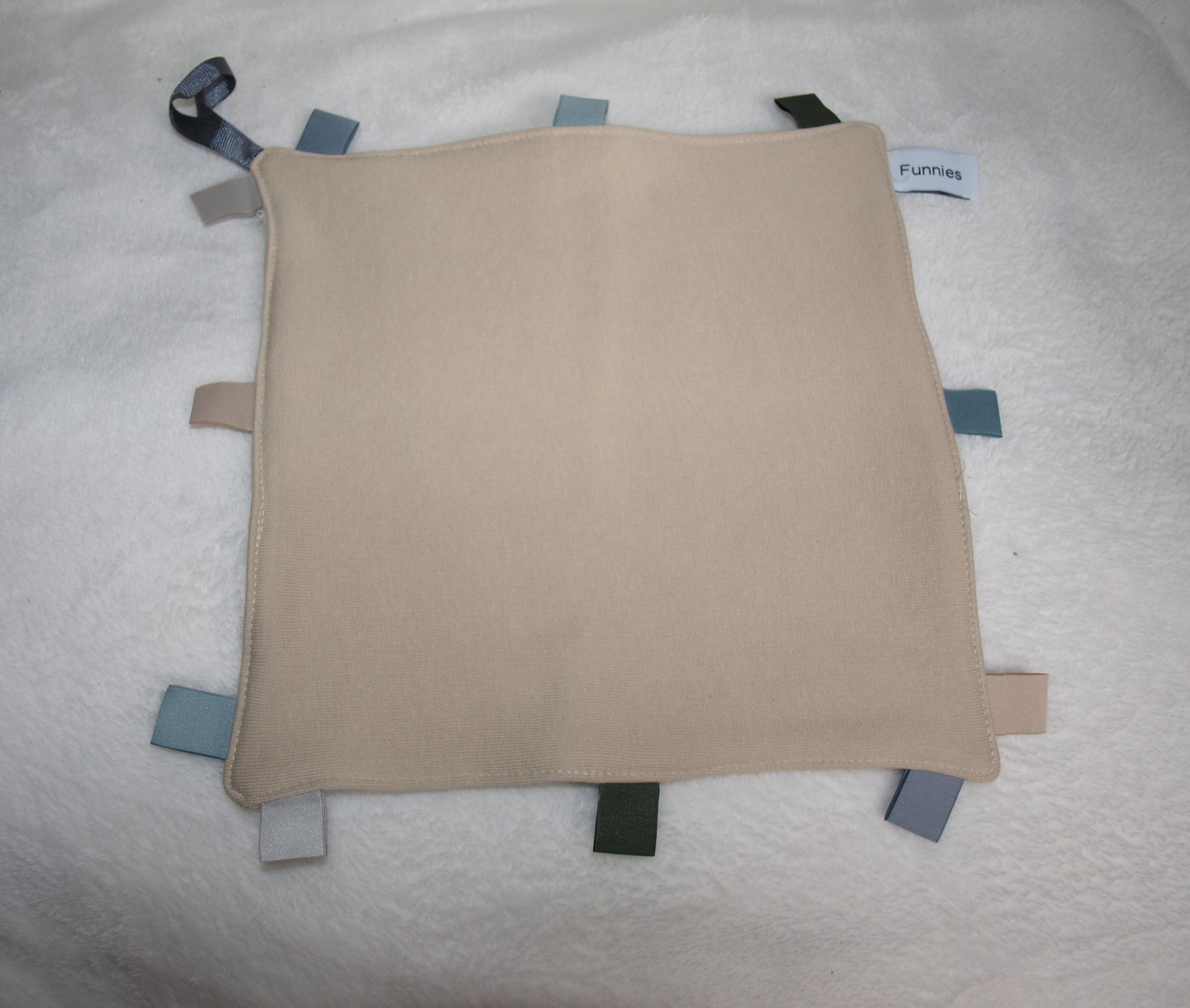 Beige labeldoekje, kan bedrukt worden