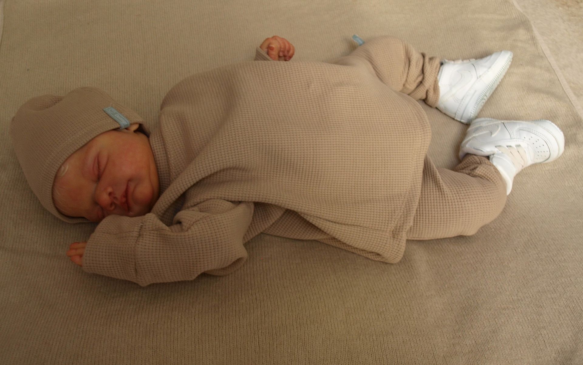 Baggy, oversized baby pak, maat 62