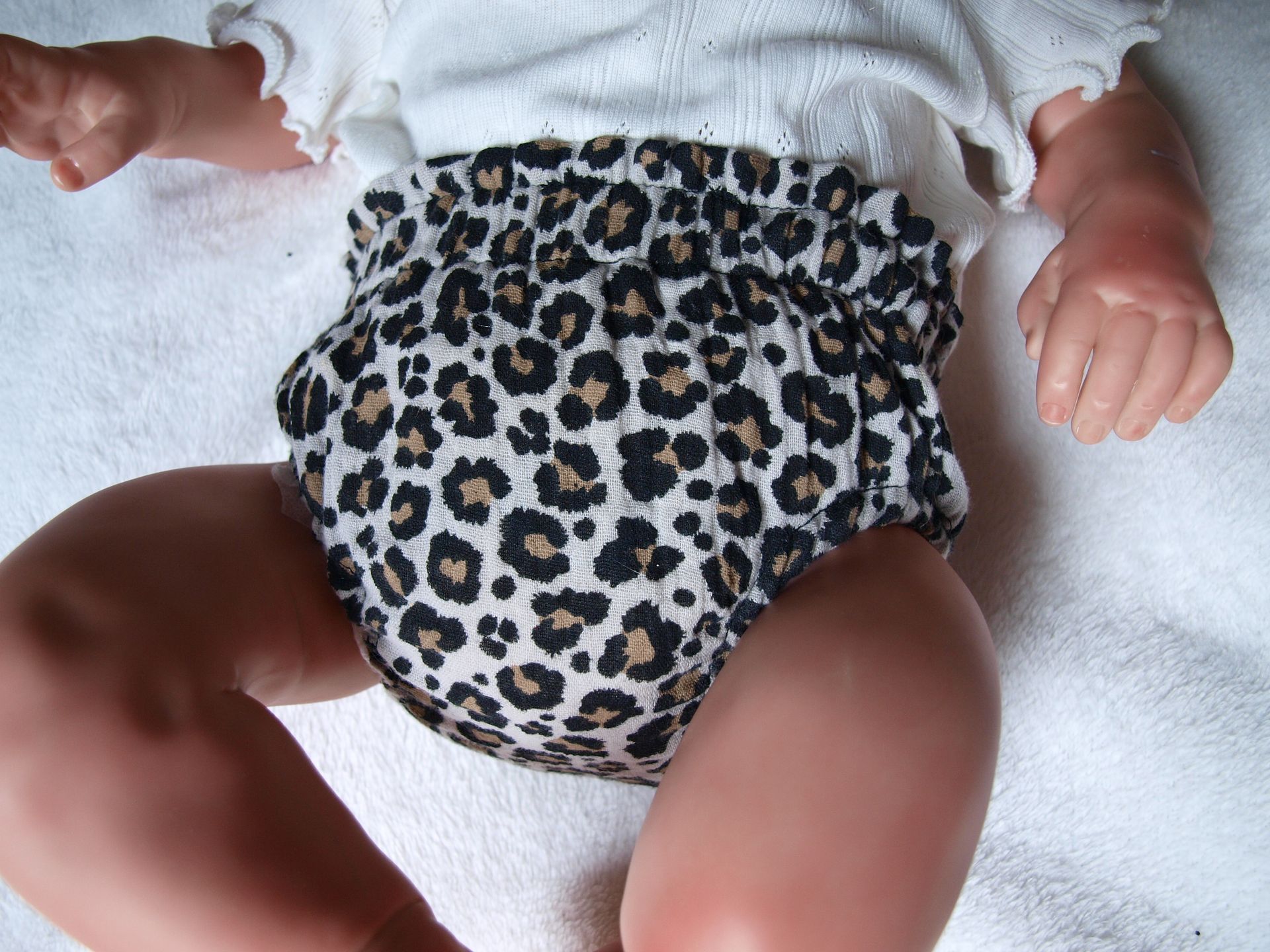 kort Uniek baby broekje met luipaard print, 0-3 maanden