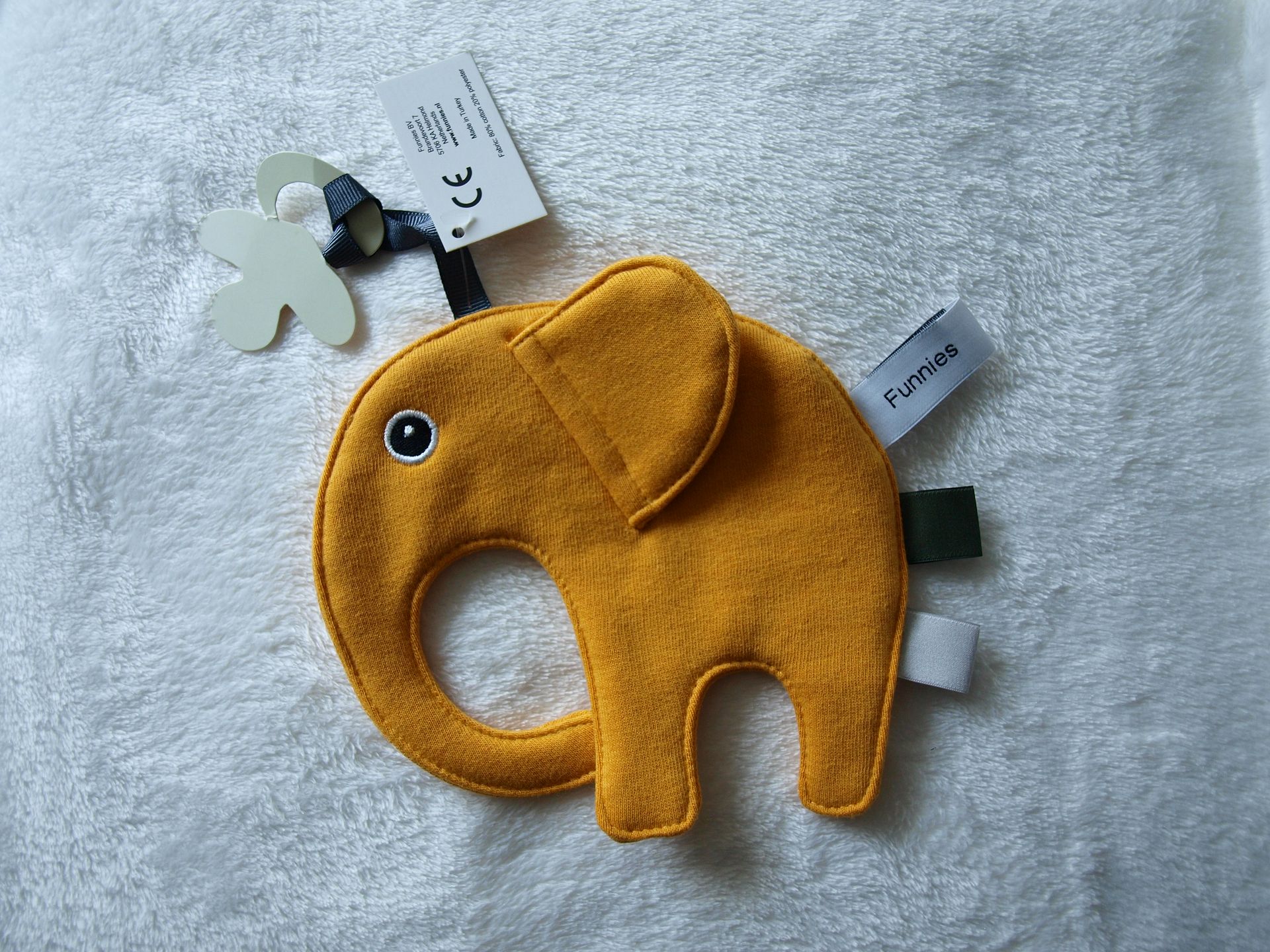 s Leuk met naam van de baby, dit Okergele olifantje, personaliseren