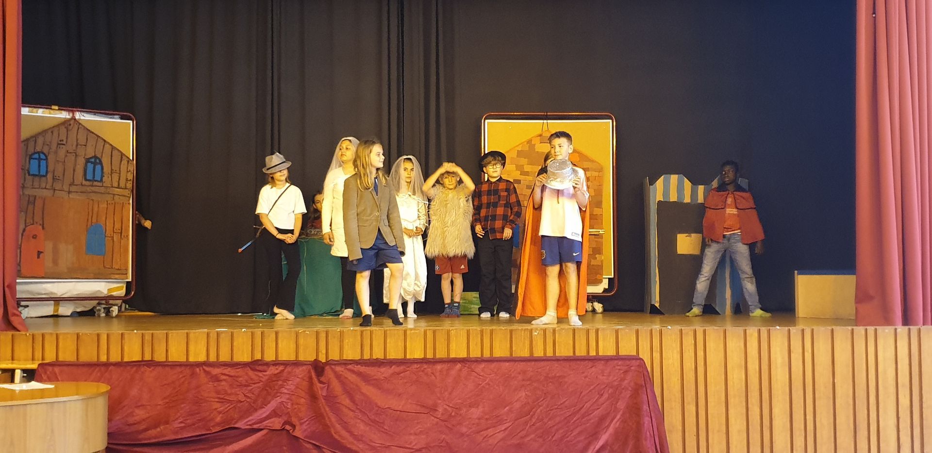 Theateraufführung an der Schule Iserbrook