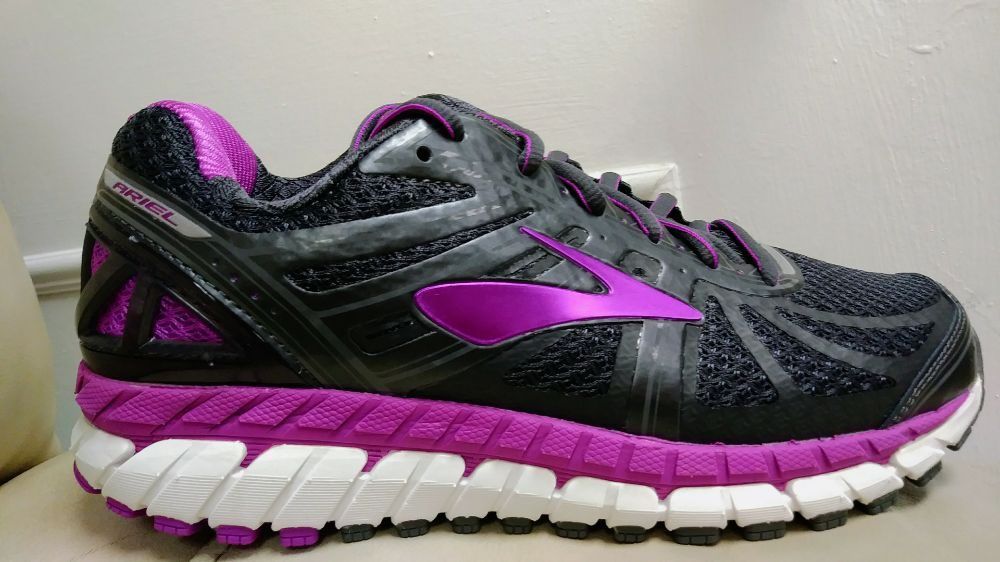 black and pink sneaker