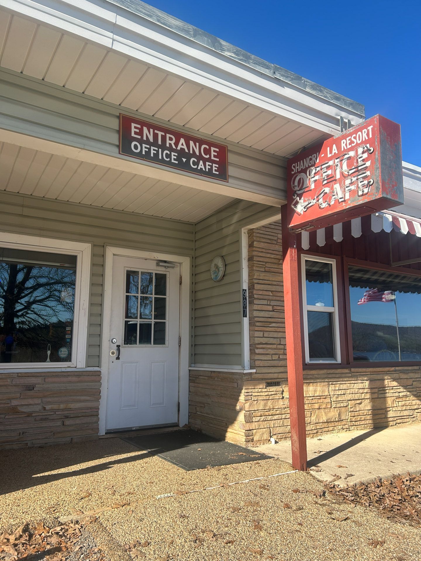 Exterior of a building with signs: 