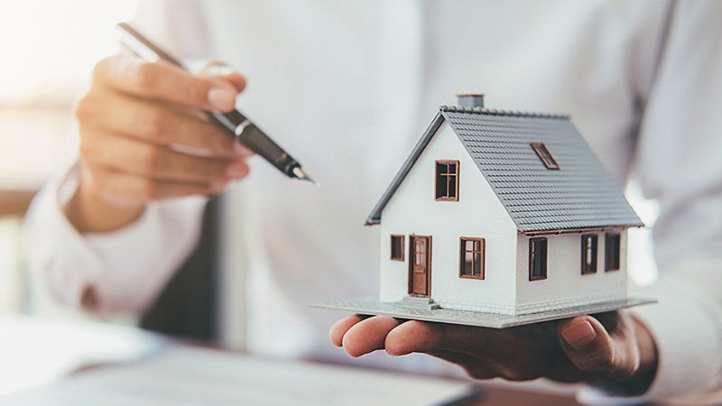 Em apenas 2 meses, o profissional poderá atuar em diferentes tipos de áreas, podendo realizar avaliações para empresas, clientes particulares, prefeituras, órgãos públicos em geral,  consórcios imobiliários e no campo de ações judiciais.