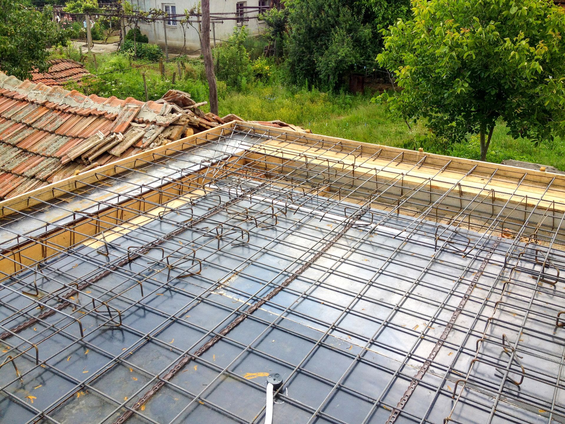 Construction of formwork and reinforcement Construction of formwork and reinforcement