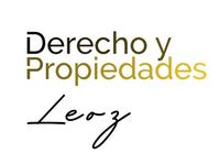 La palabra trabajo está escrita en letras negras sobre un fondo blanco.