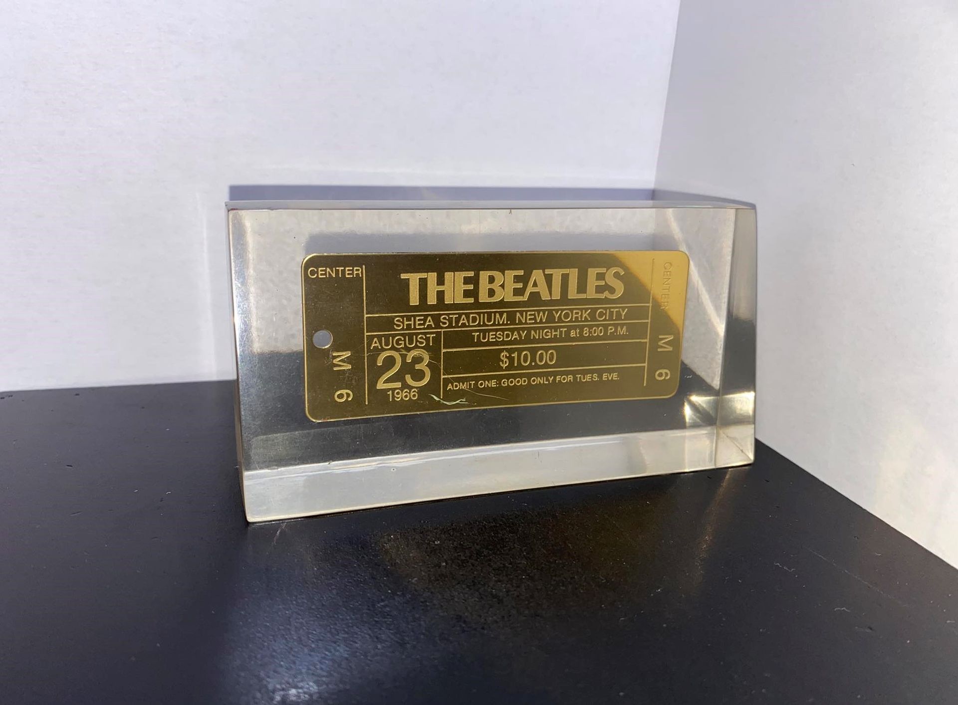 Arte y Diseño en Acrílico Solís