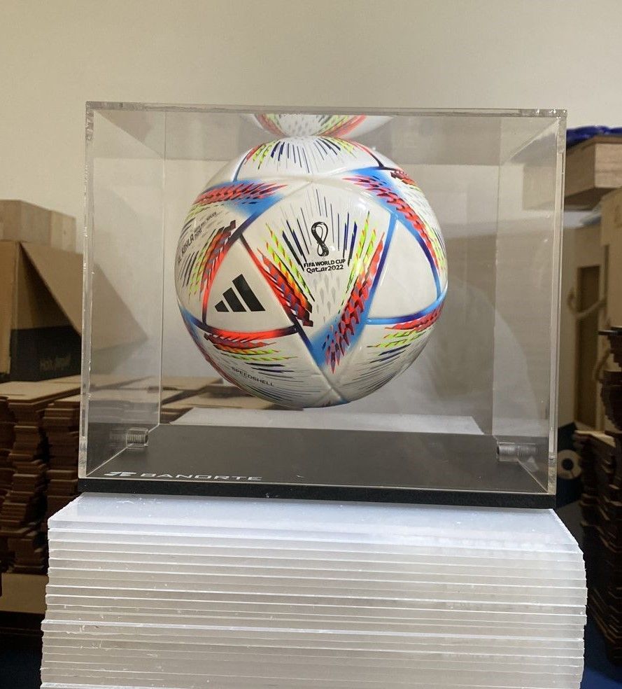 ARTE Y DISEÑO EN ACRÍLICO SOLÍS