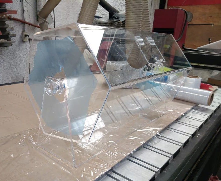 ARTE Y DISEÑO EN ACRÍLICO SOLÍS