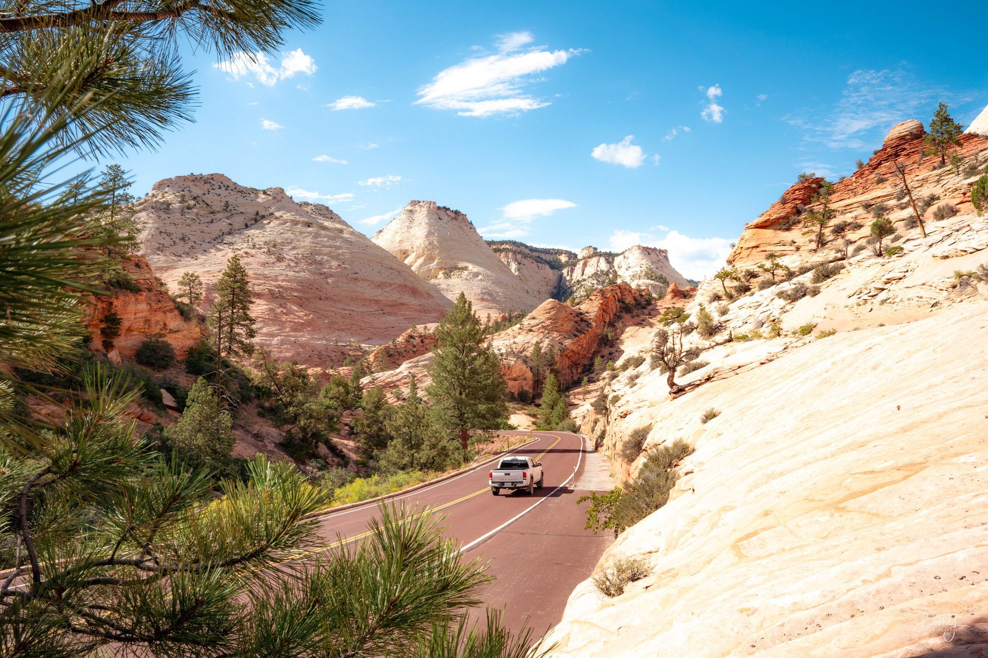 Toyota Tacoma entering into Zion from the East side