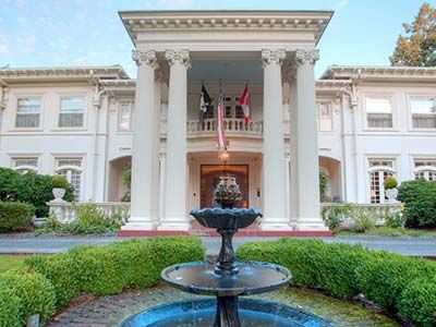 White House | Long Beach, CA | Mozena Medical