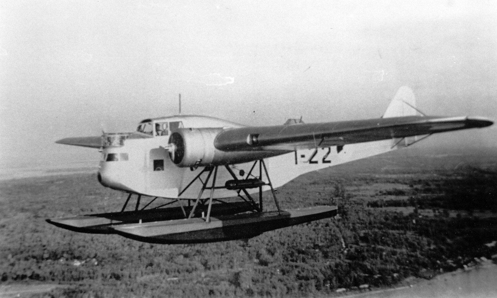 Первая п четвертая т. "Fokker" t-IX (Нидерланды. 1939 Год). Летающая лодка Fokker f-11. Fokker t.IV. Чкалов на Фоккер самолет.