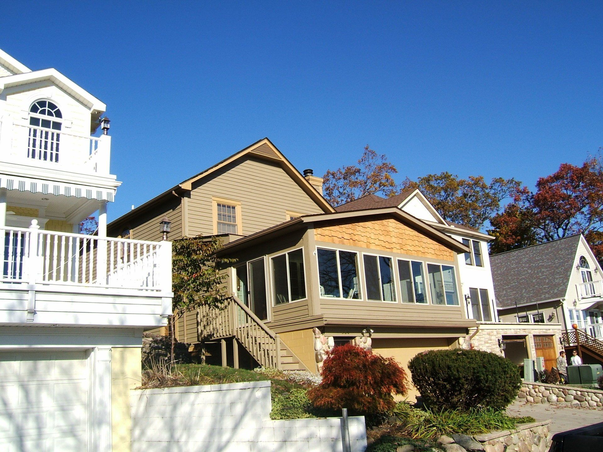 Front area of 3 houses