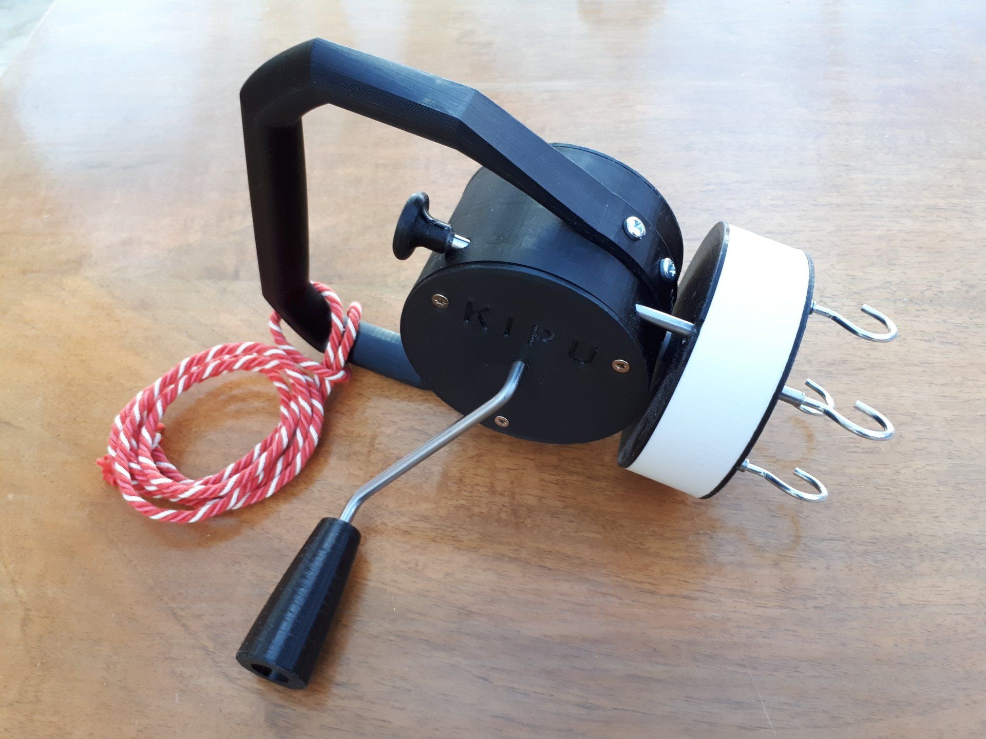 Kipu Cord Winder with safety cord
