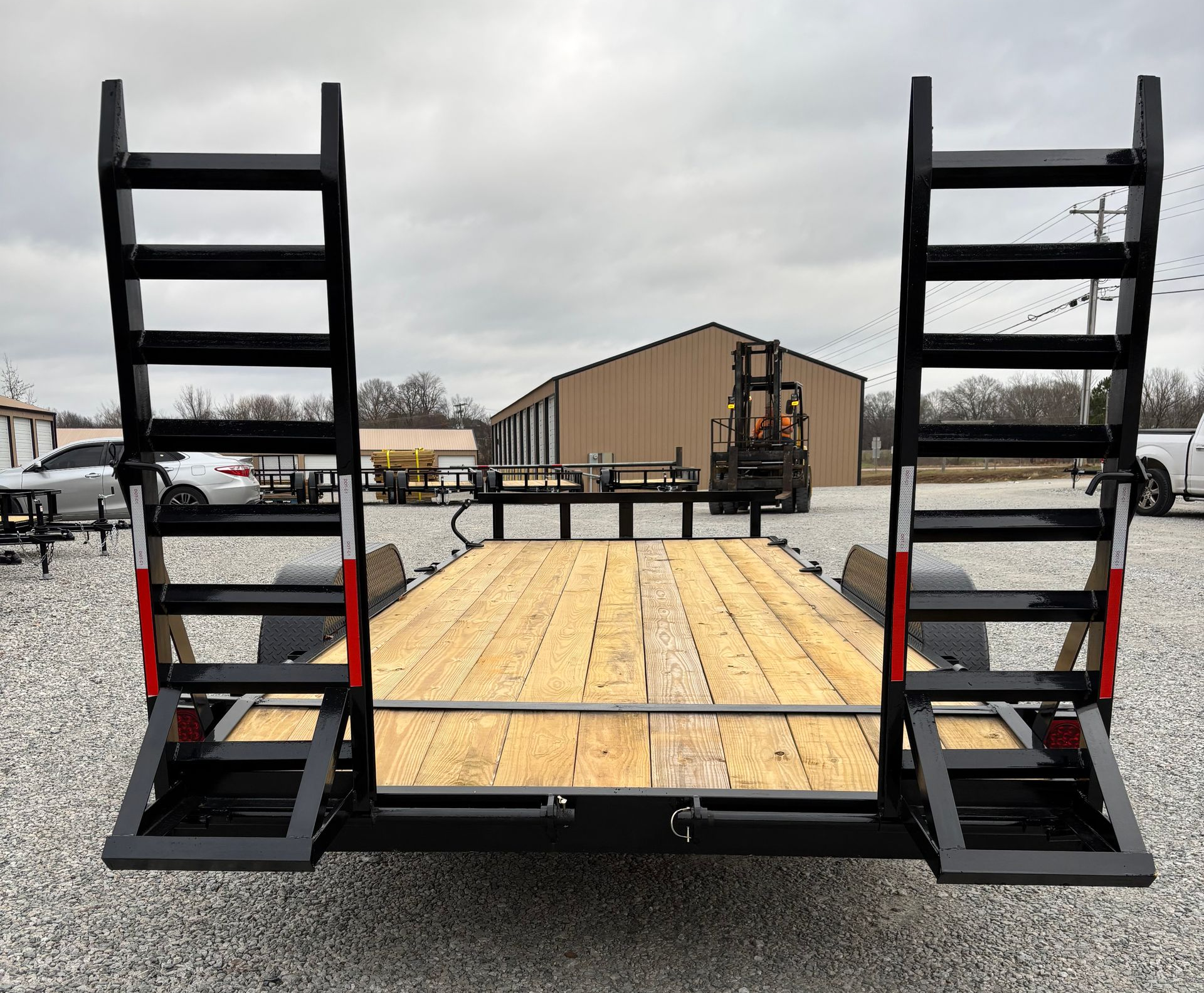 7' x 20' Equipment Trailer