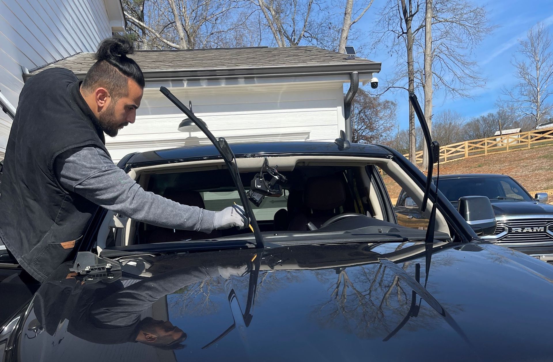 Mobile Auto Glass repair in Lawrenceville, GA