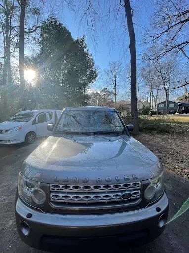Land Rover windshield replacement in Grayson, GA