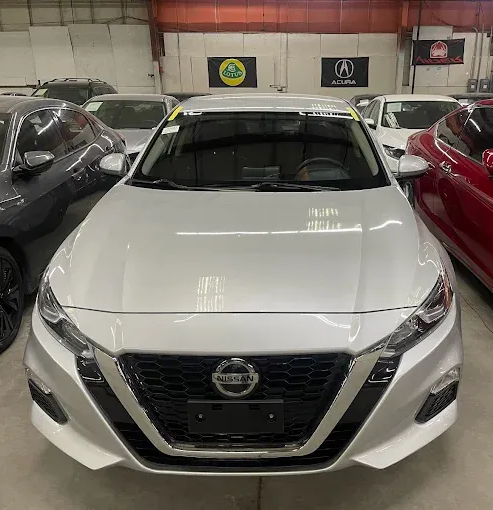 Nissan windshield replacement in Grayson, GA Nissan windshield replacement in Grayson, GA