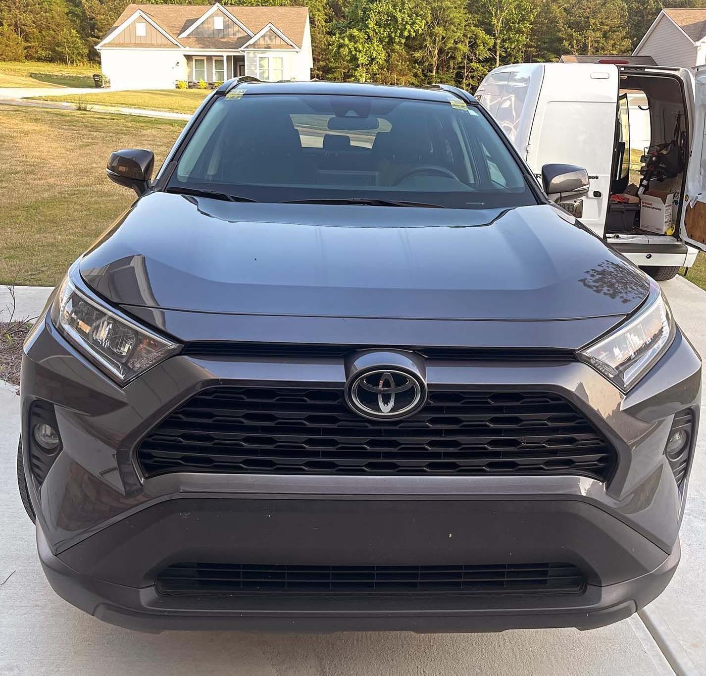 Mobile windshield replacement in Buford, GA Mobile windshield replacement in Buford, GA