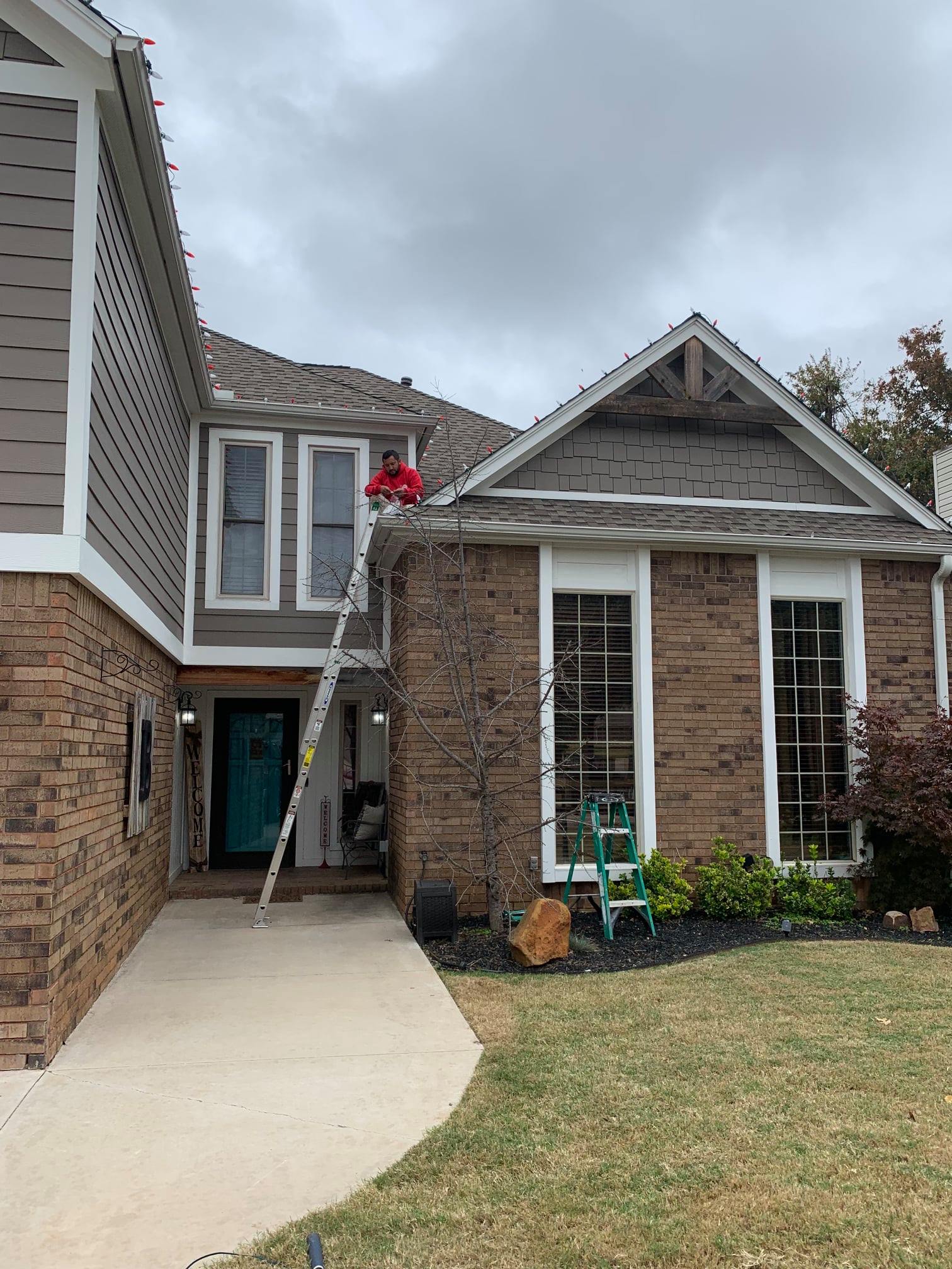 christmas lighting install