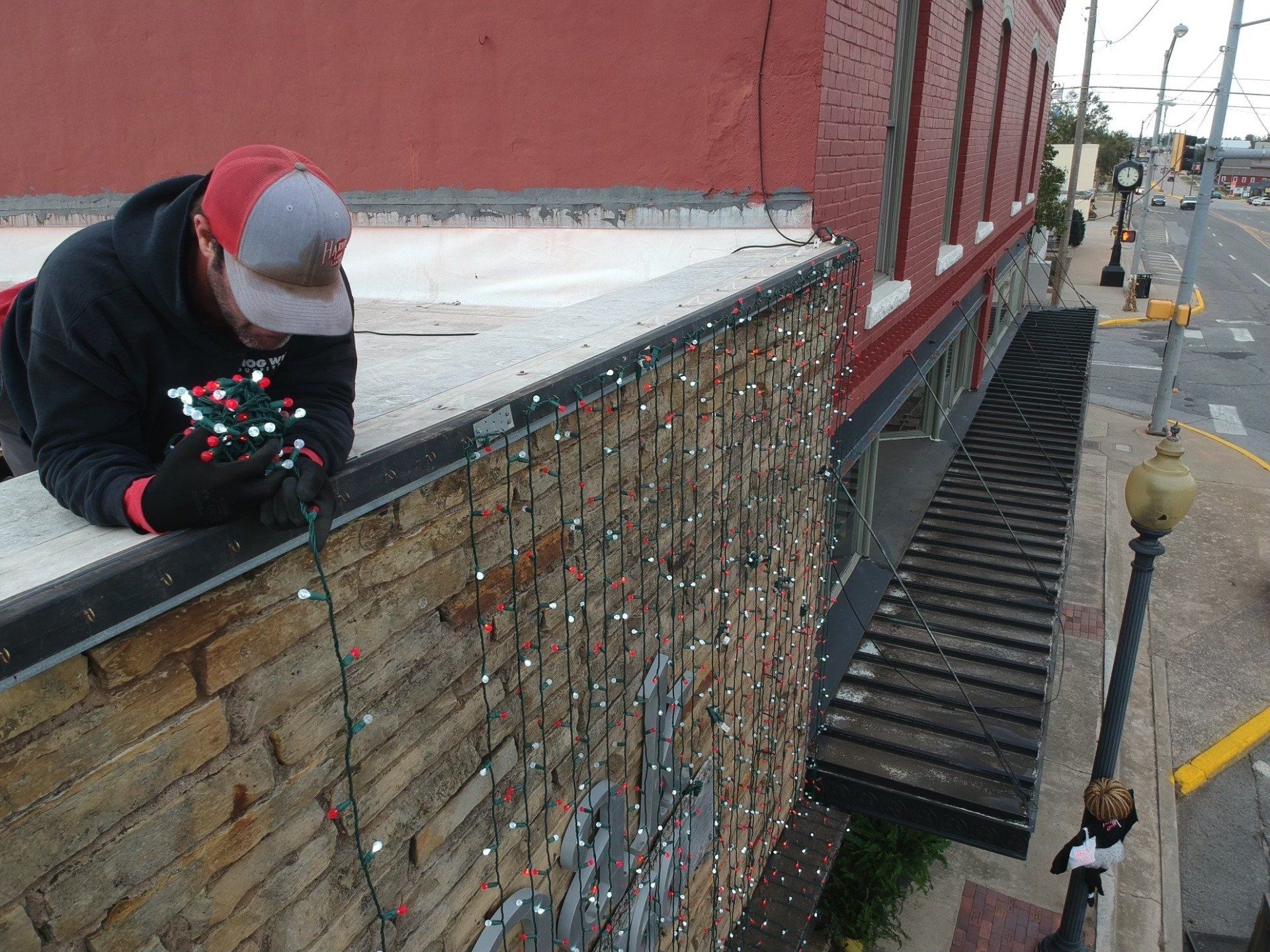 commercial christmas installation