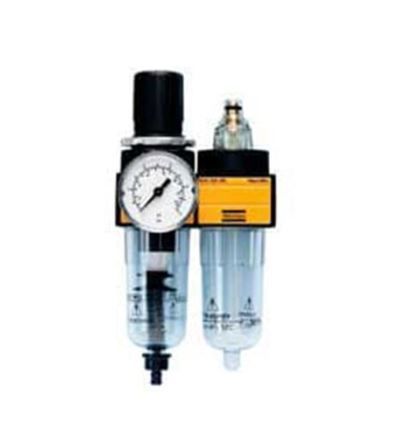 Plataformas de tijera en nave industrial